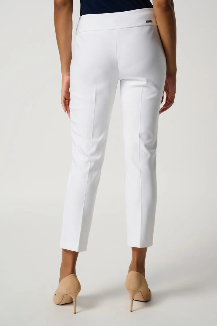 Classic Cropped Pant in White 181089