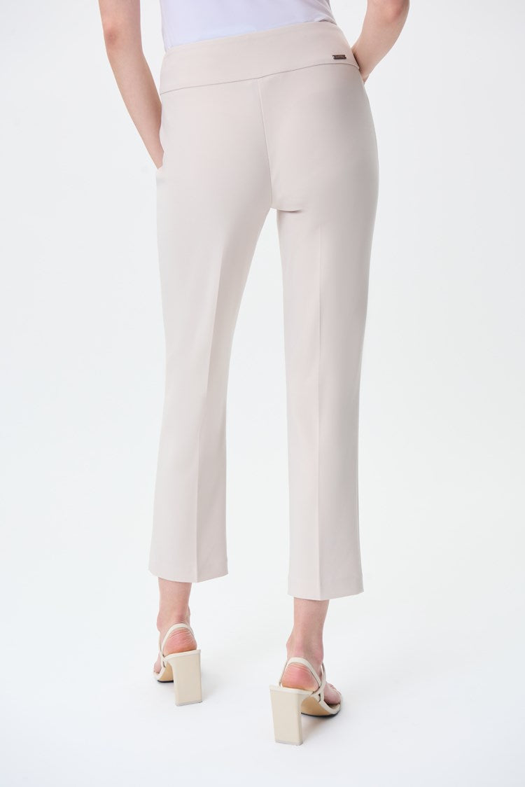 Classic Cropped Pant in Moonstone 181089