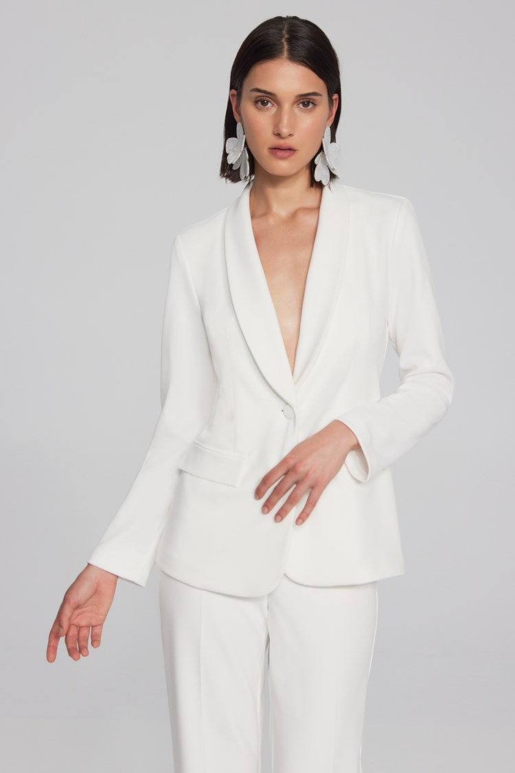 Scuba Crepe Fitted Blazer in Vanilla 233786