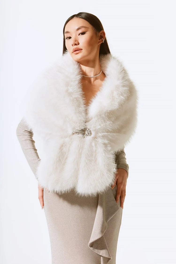 Faux Fur Cape in Vanilla 233796
