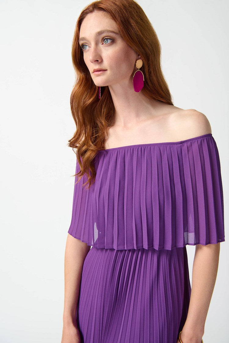 Chiffon Off-The-Shoulder Pleated Dress 242926