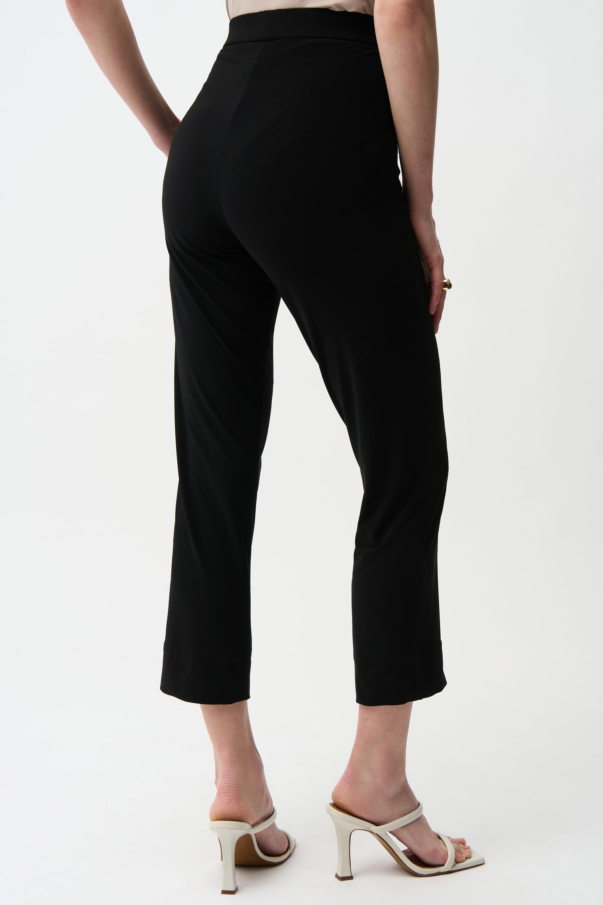 Silky Knit Crop Pull-On Pants 261243