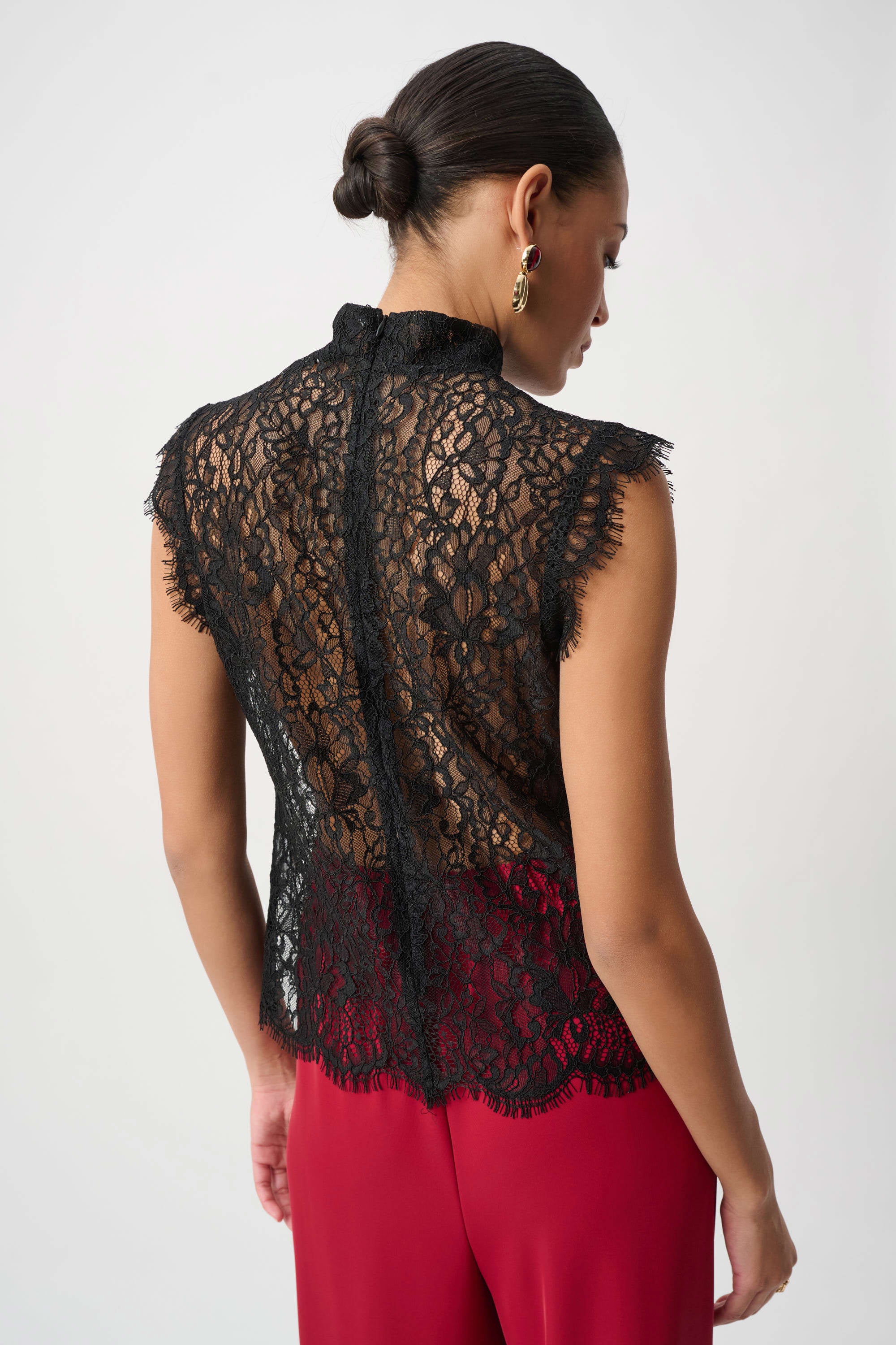 Lace Mock Neck Fitted Top 264105
