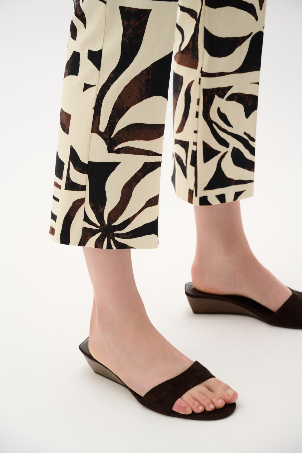 Cropped Zebra Trousers Style 262133
