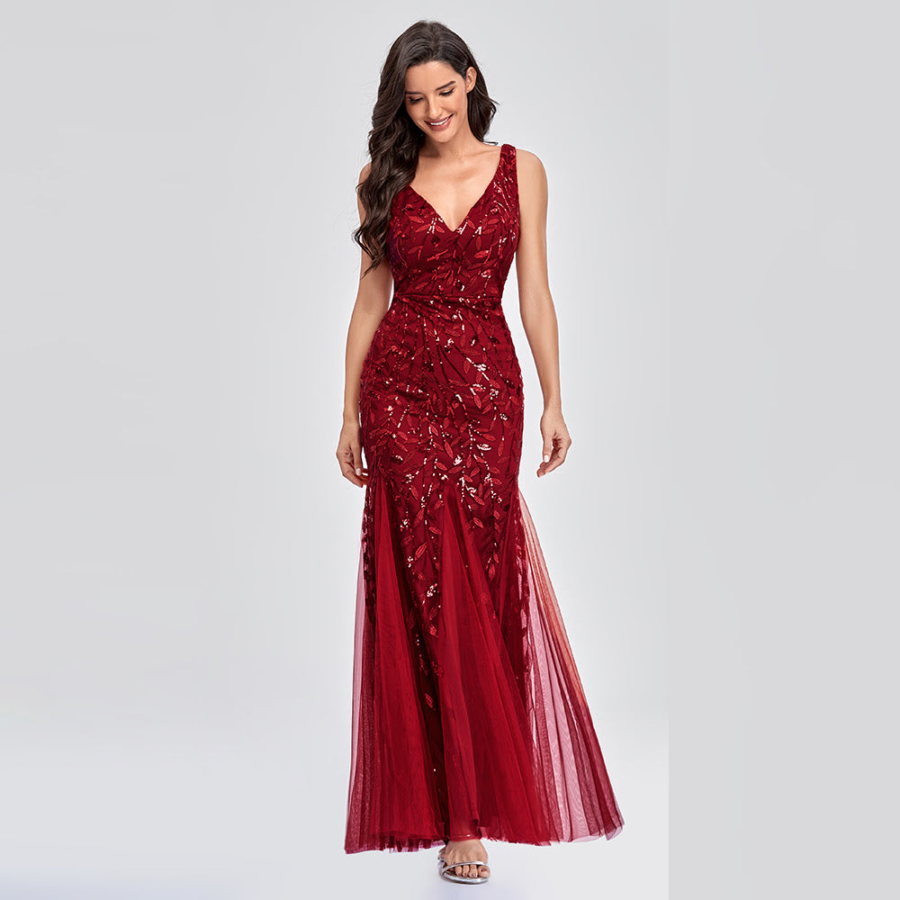Sleeveless V-Neck Tulle Sequin Dress in Burgundy