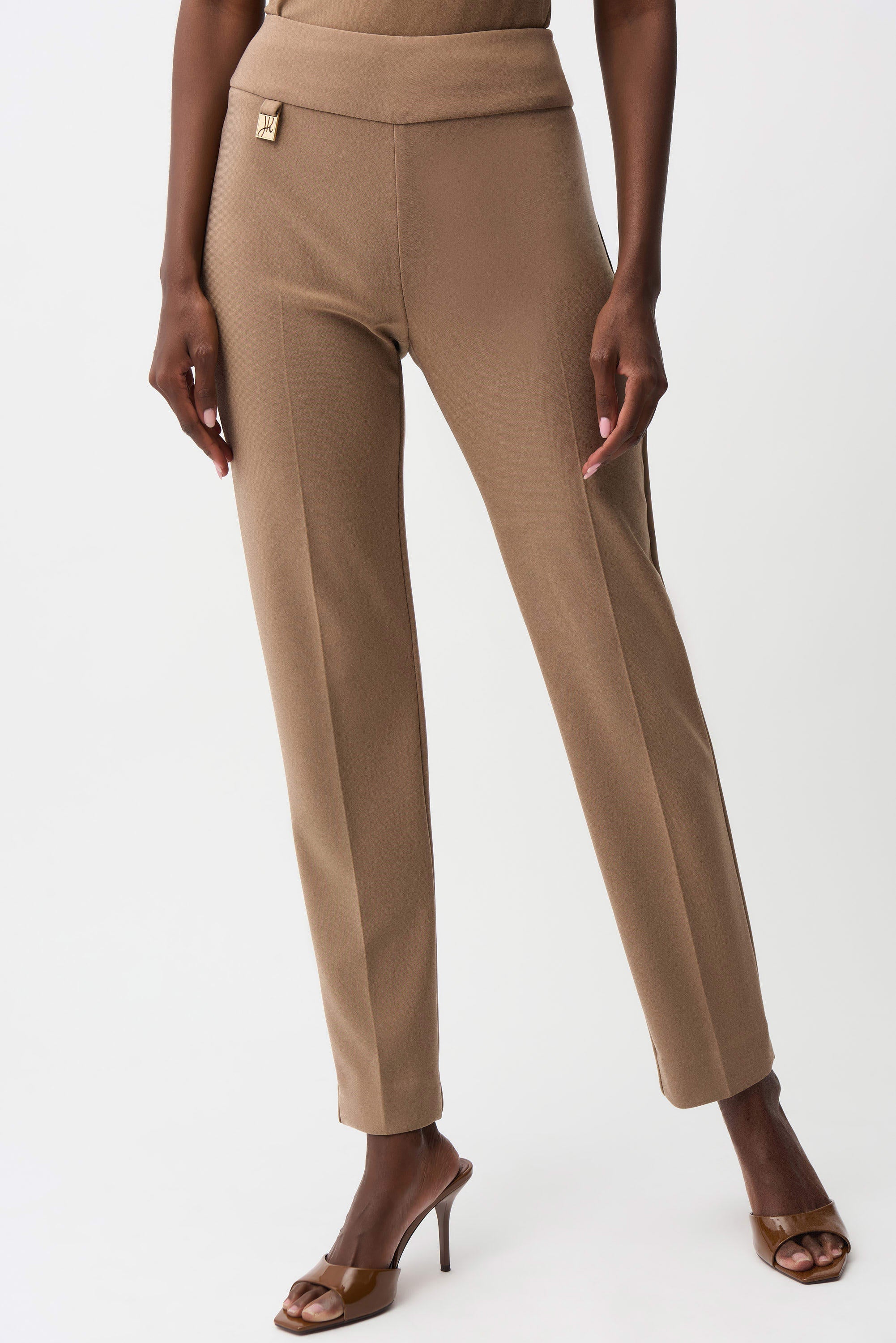 Classic Tailored Slim Pants in Tiger Eye 144092S26