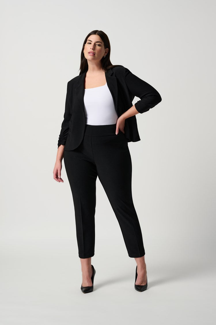 Classic Cropped Pant in Black 181089