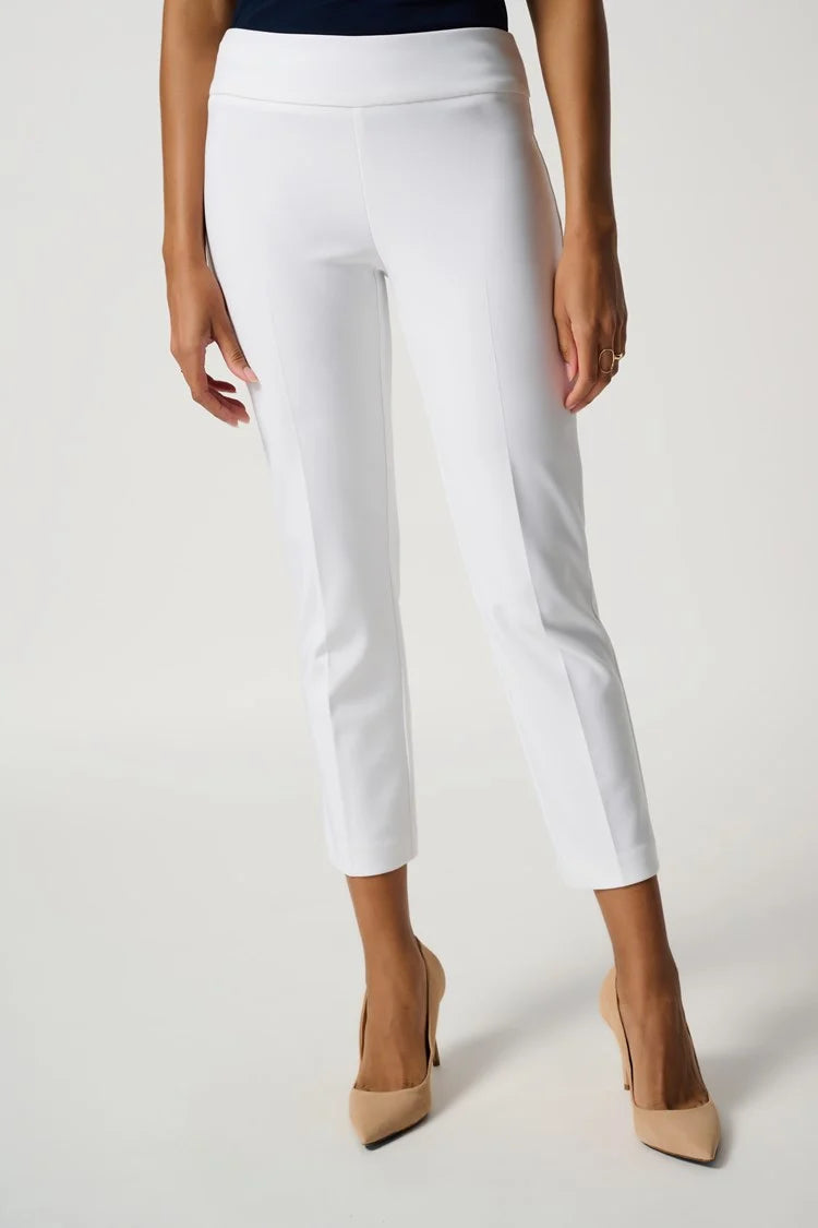 Classic Cropped Pant in White 181089