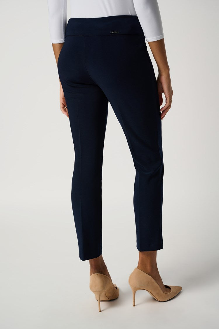 Classic Cropped Pant in Midnight Blue
