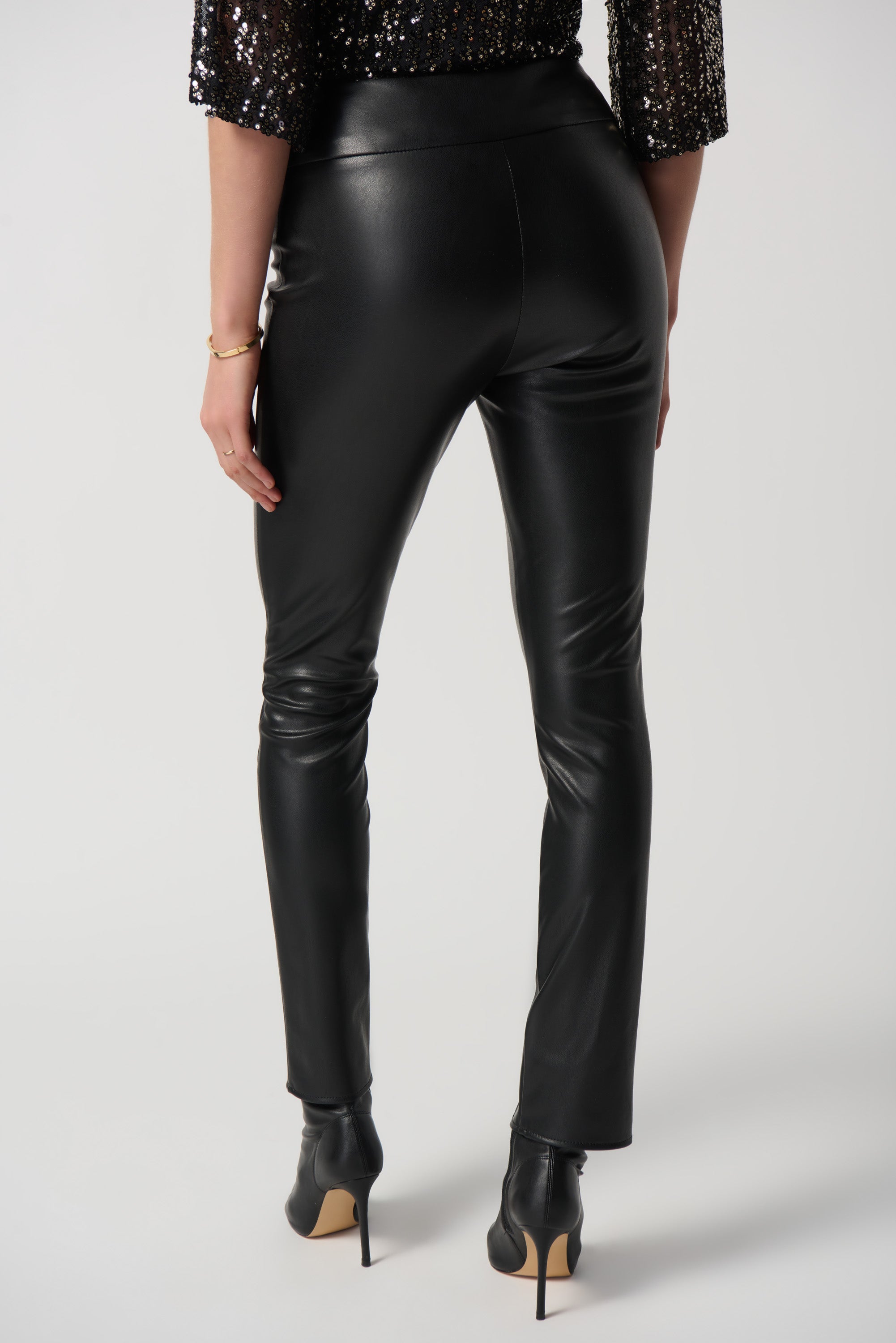 Faux Leather Slim Fit Pull-On Pants 234148