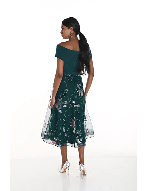 Elegant Knit A-Line Dress with Metallic Print
