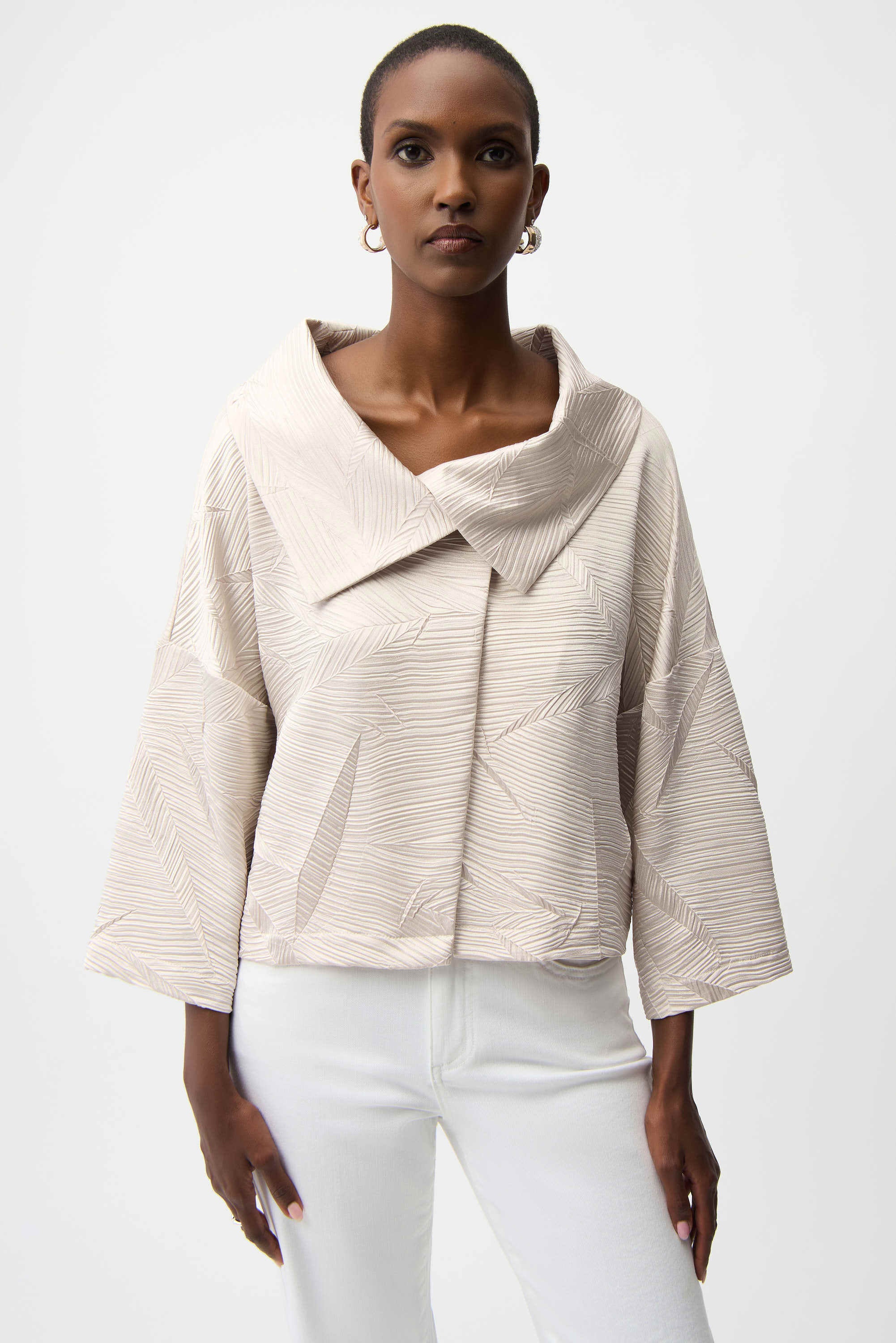Pleated Satin Boxy Jacket With Overlay Collar 261241