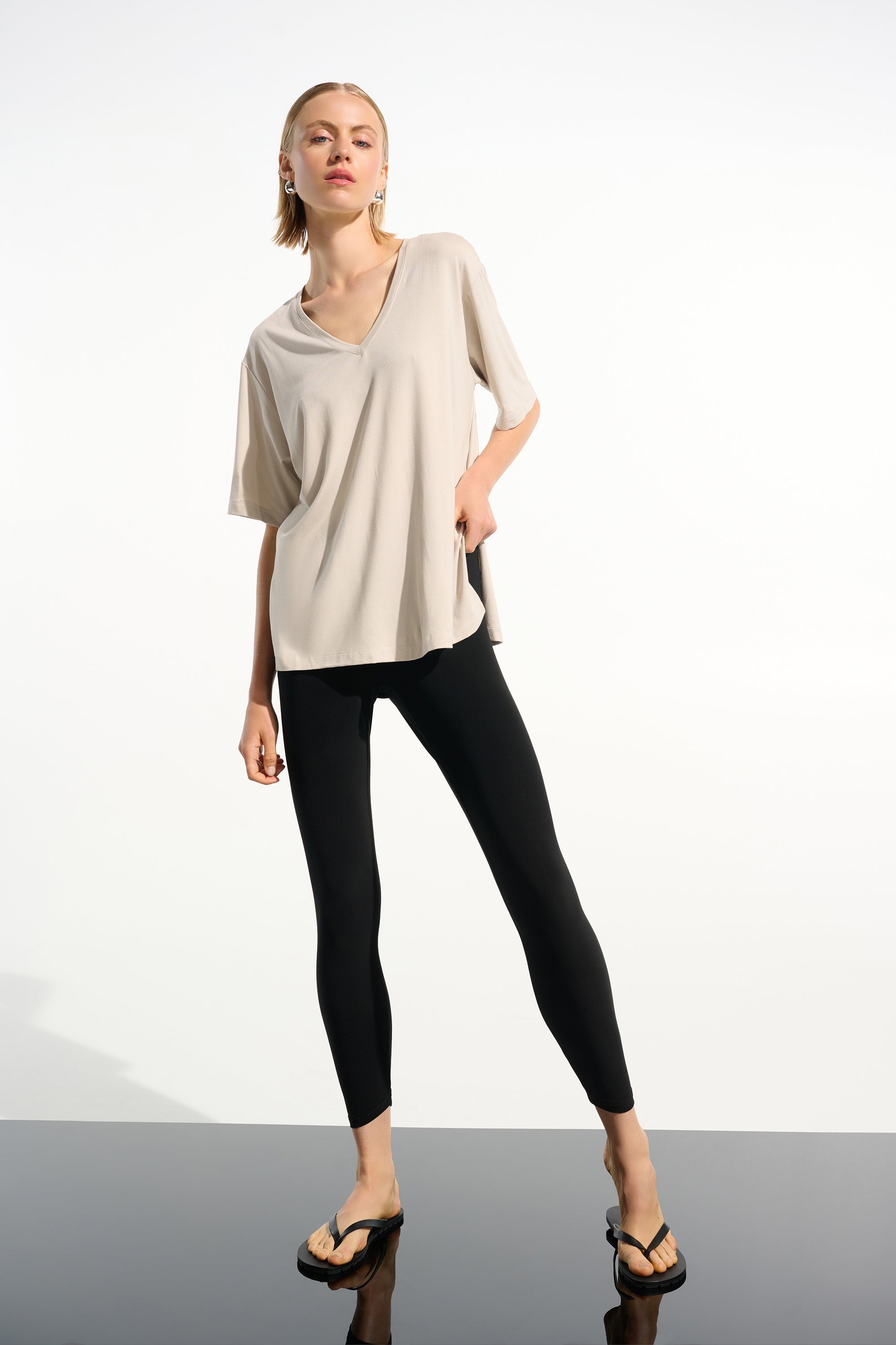 Silky Knit Pull-On Leggings With Tummy Control Waistband 261619