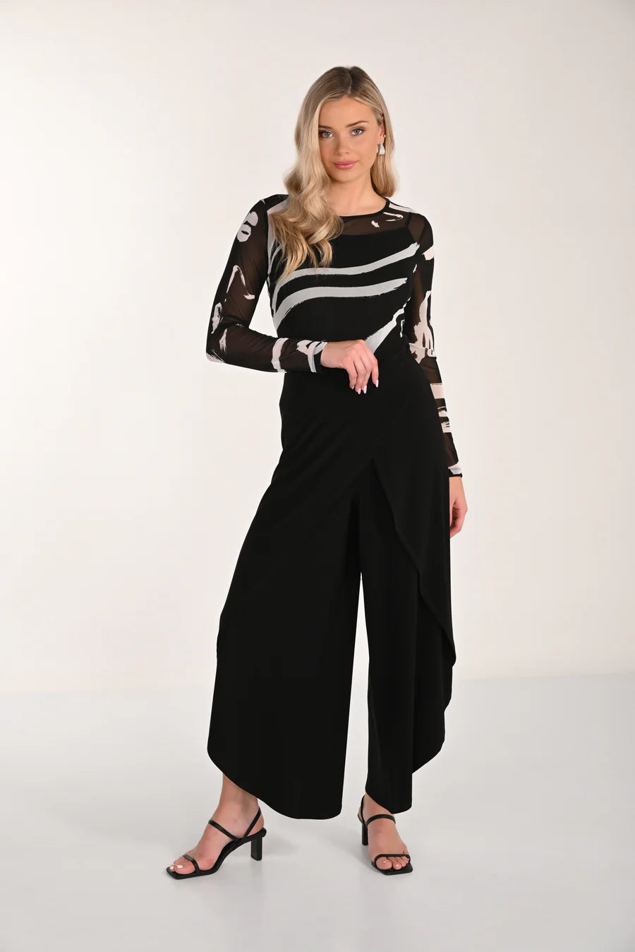 Pull On Knit Pants in Black -266004