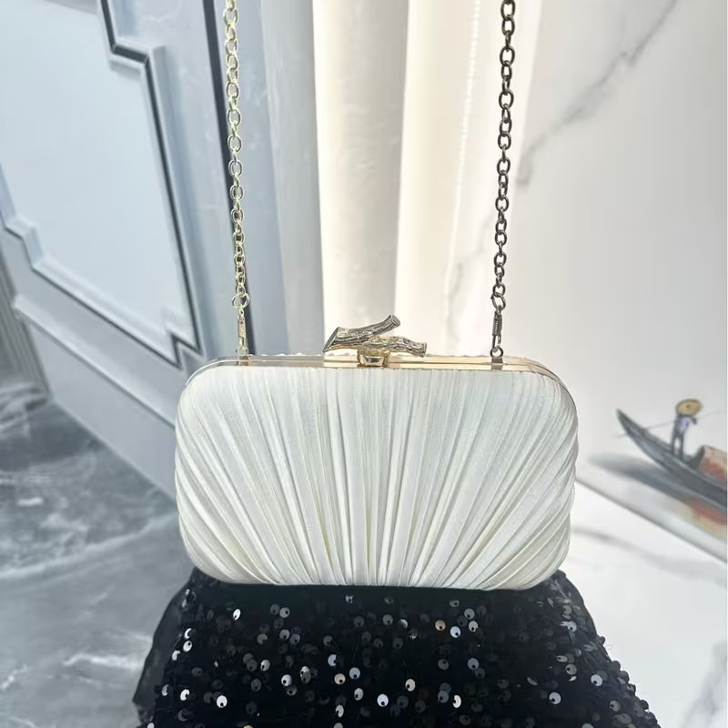 Evening Dress Clutch bag in White