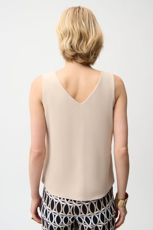 Casual Sleeveless V-neck Top Style 261248
