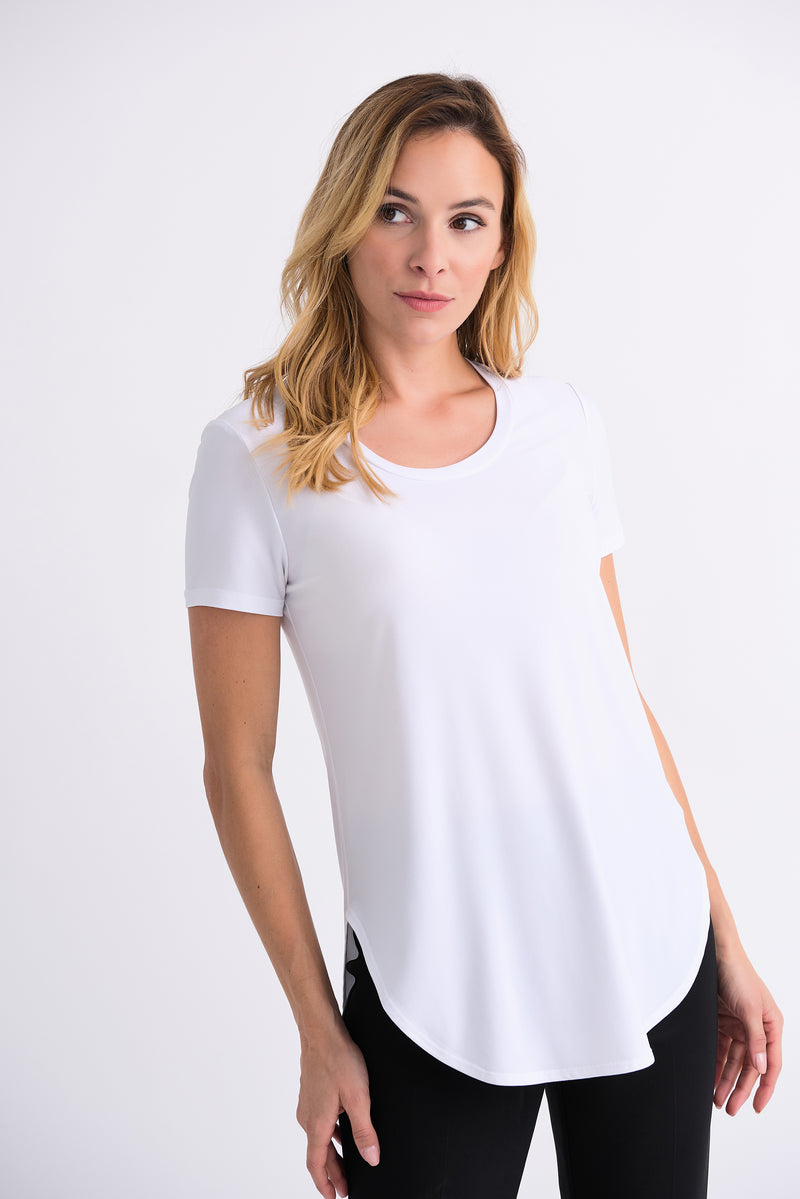 Rounded Hem Tee in Vanilla 183220 - After Hours Boutique